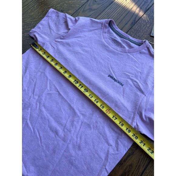 Patagonia Unisex Fits Roy Icon Responsibili-Tee Shirt M. Mauve Women M / Men S - Picture 9 of 9